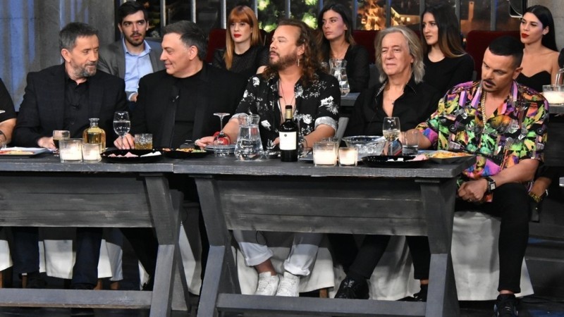 Στην Υγειά μας ρε παιδιά - Σάββατο 02/11 στις 23.00