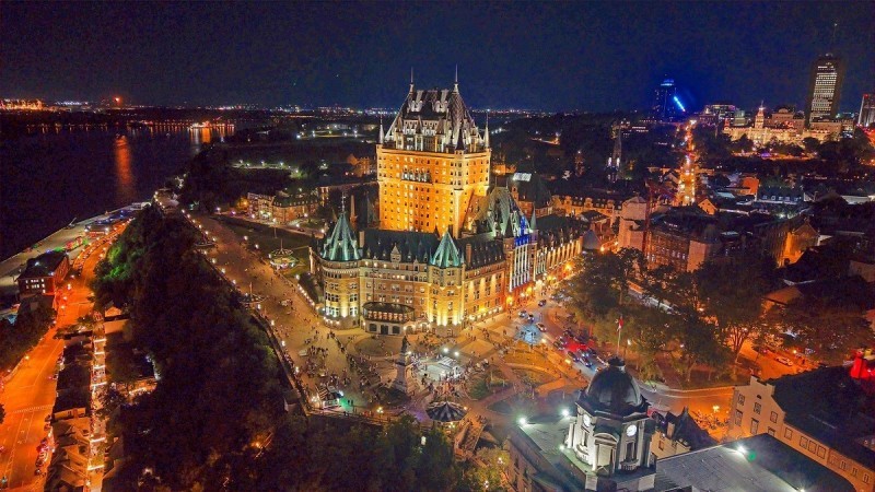 Happy Traveller στο Κεμπέκ του Καναδά