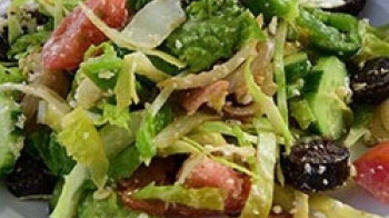 72.Πελένδρι-Σαλάτα με αλλαντικά και κρεμμυδάκια στο τηγάνι ( Κυριακή Ιωάννου – Πελένδρι)