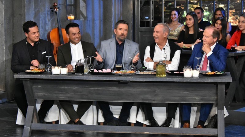 Στην Υγειά μας ρε παιδιά - Σάββατο 12/10 στις 23.00